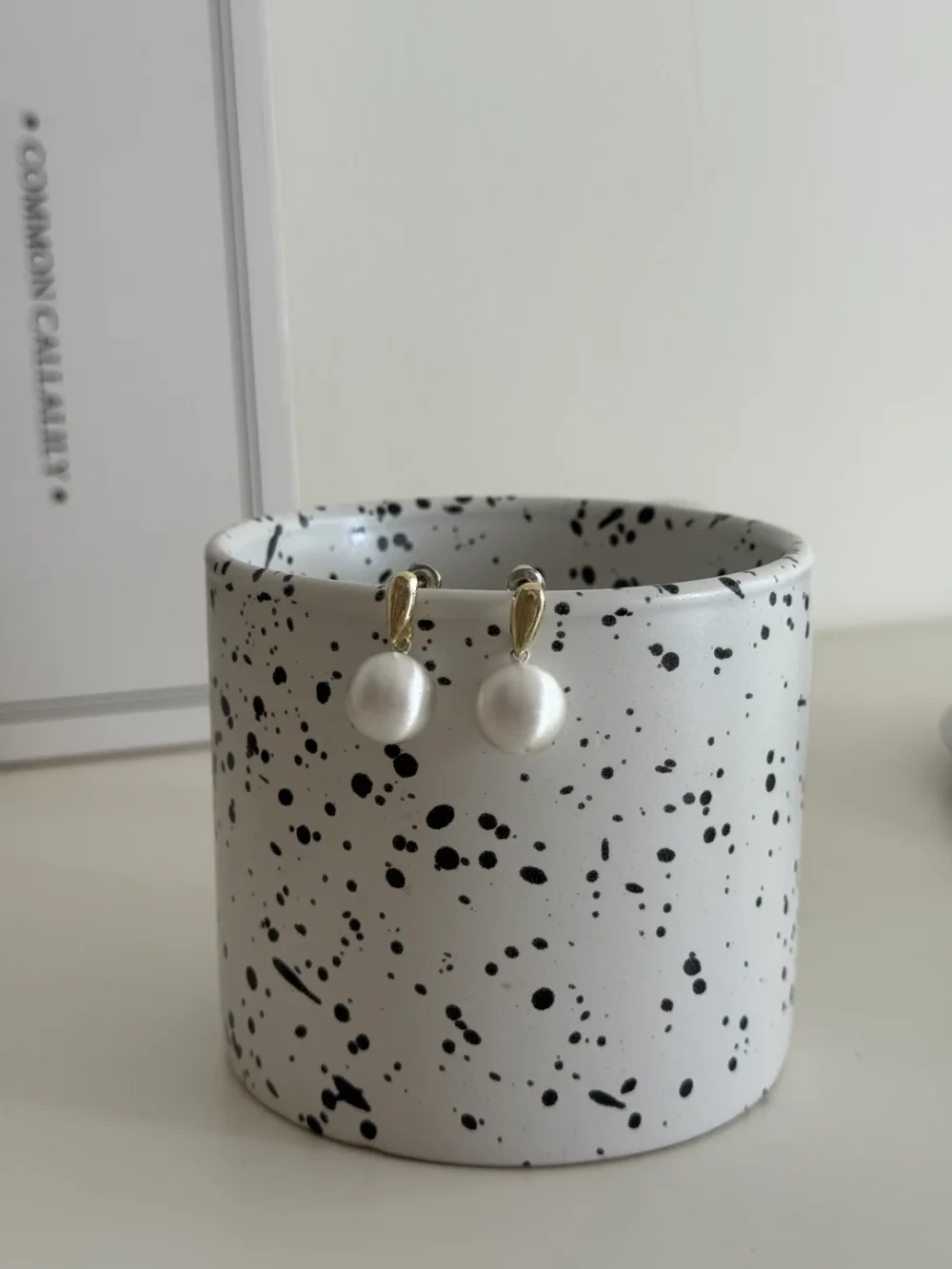 Lea Matte Earrings - Image 2