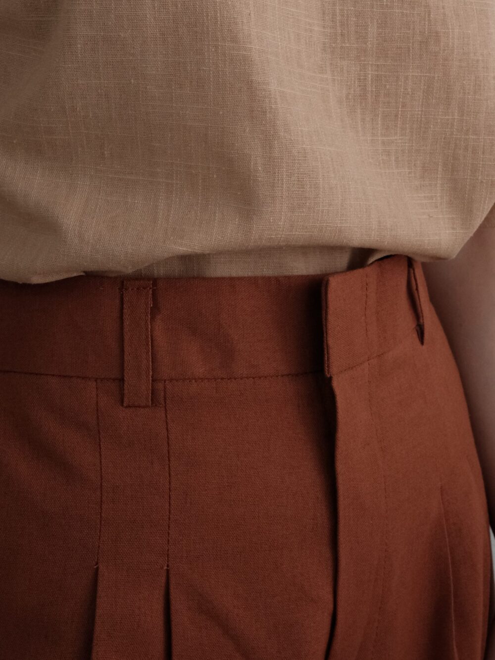 Linen Back Rubber Shorts - Image 5