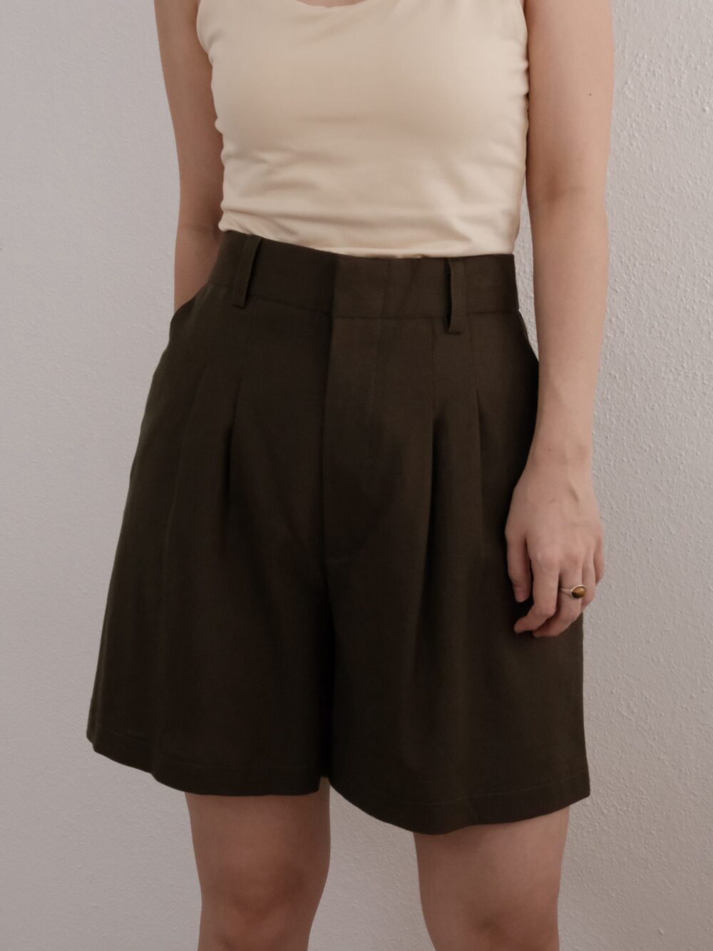 Linen Back Rubber Shorts