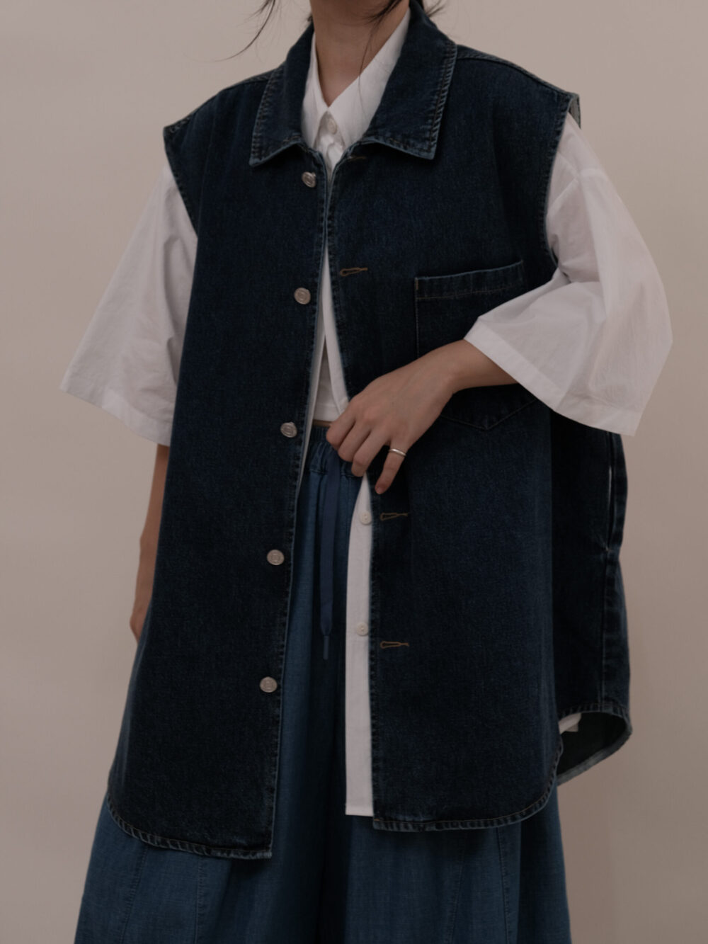 Denim Button Vest - 图片 3