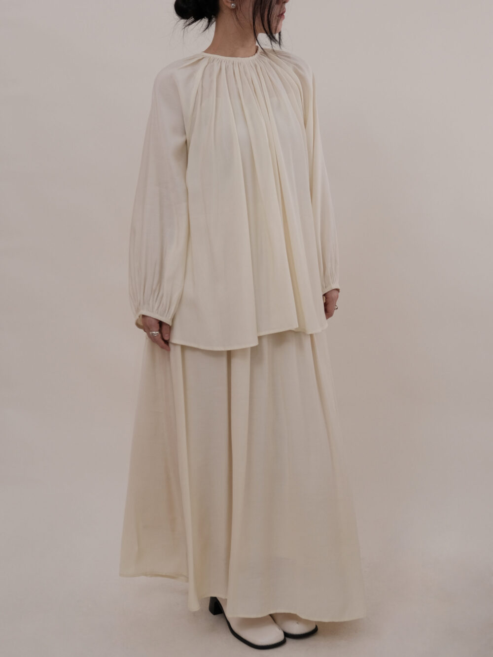 Tencel Two-Ways Blouse - Image 16