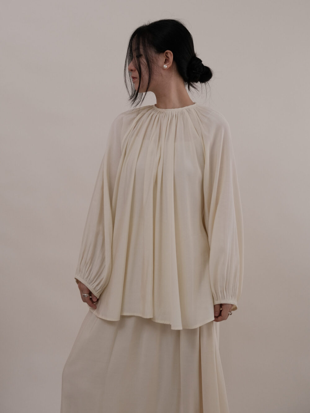 Tencel Two-Ways Blouse - Image 2