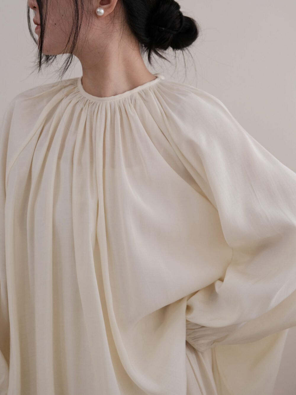 Tencel Two-Ways Blouse - Image 15