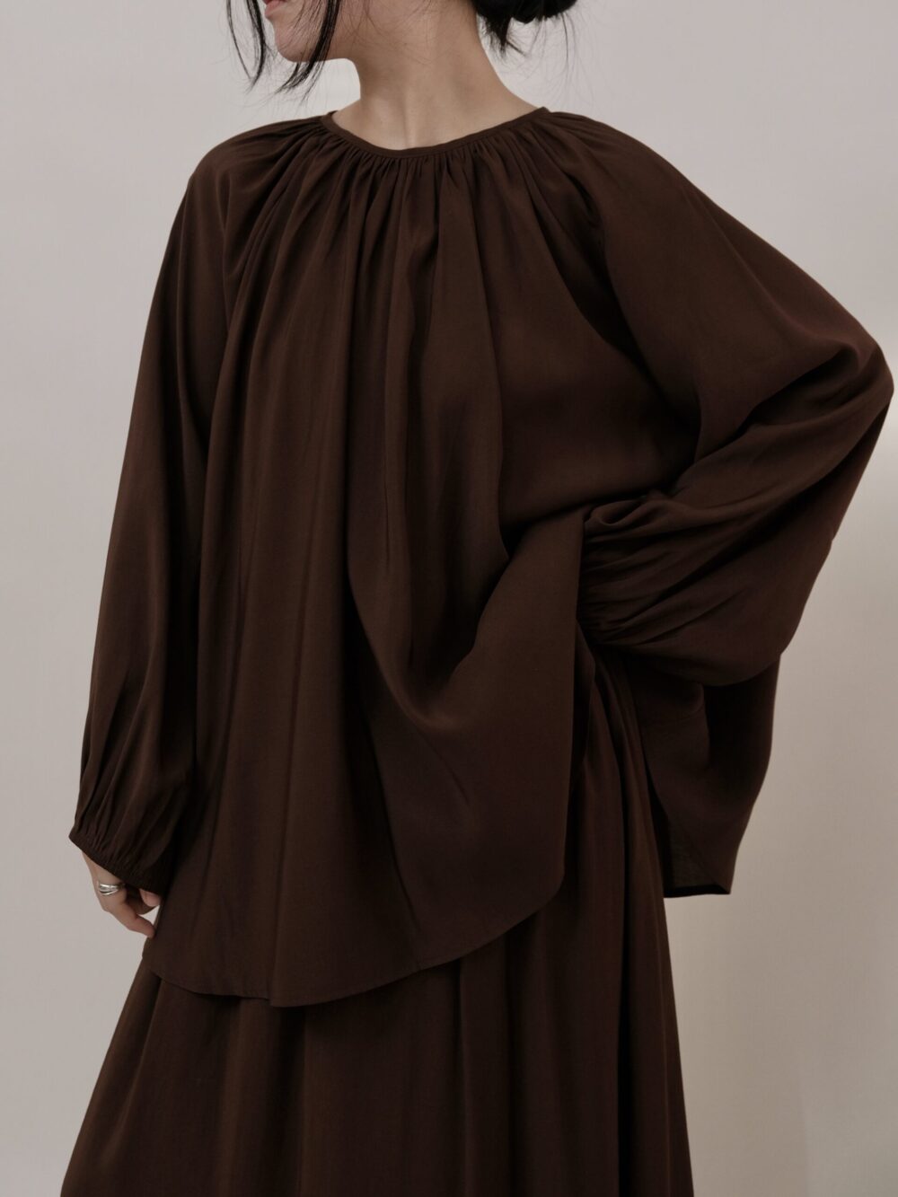 Tencel Two-Ways Blouse - Image 3