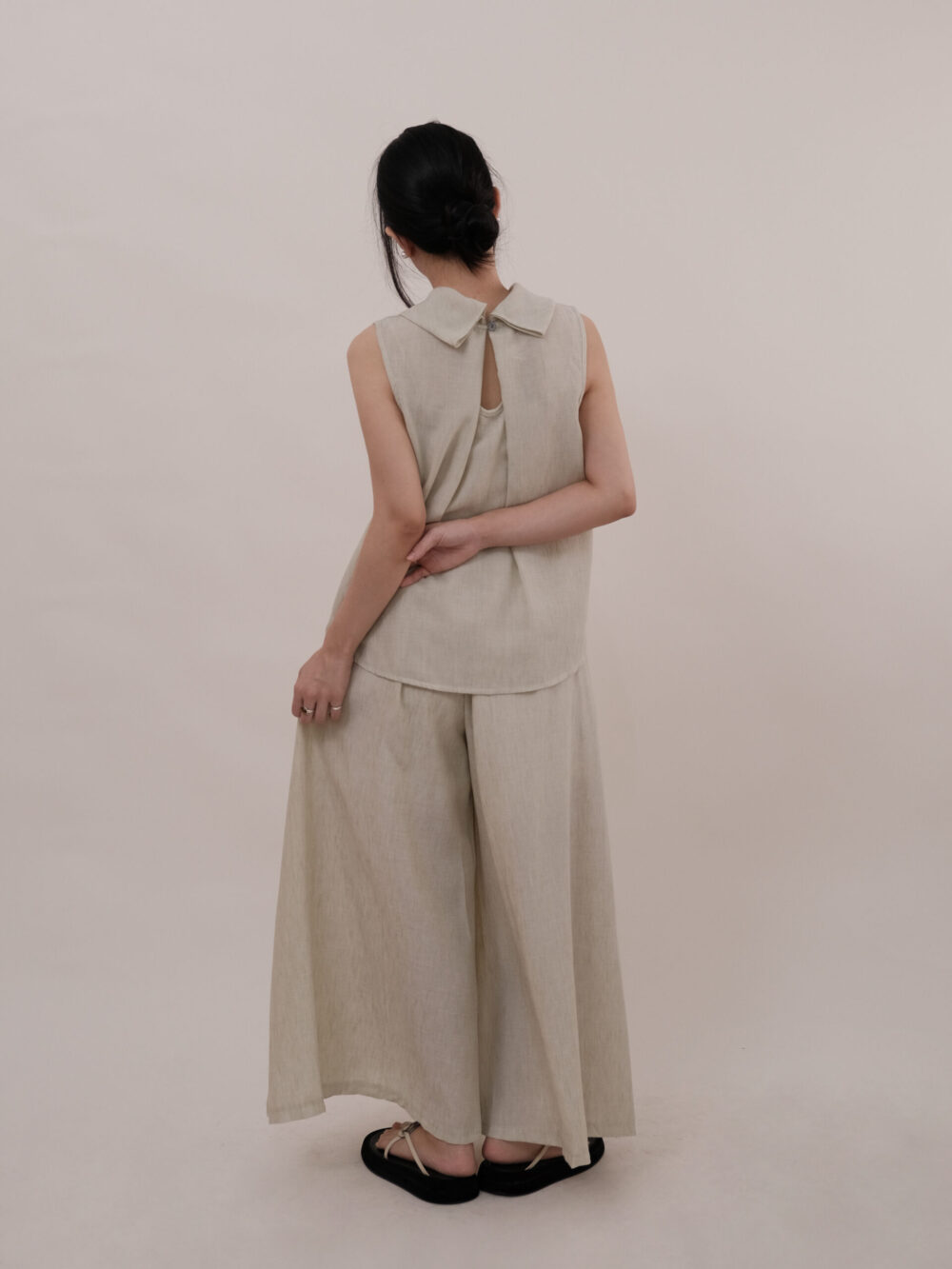 Airflow Sleeveless Tank - Image 10