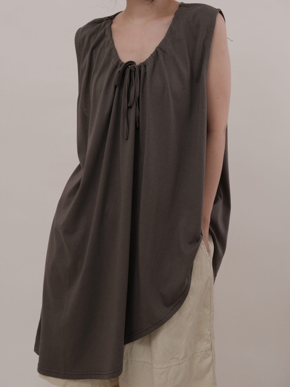 Sleeveless Swing Top - 图片 2