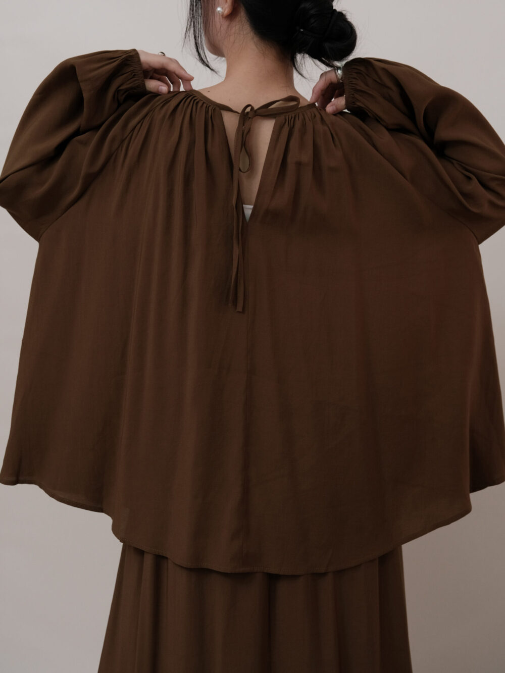 Tencel Two-Ways Blouse - Image 8