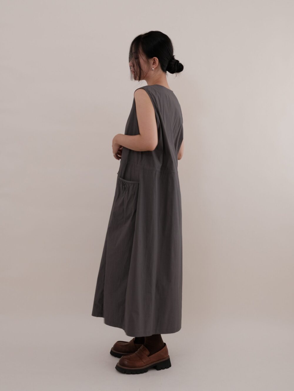 Dry-Easy Zipper Dress in Steel Grey - Image 4