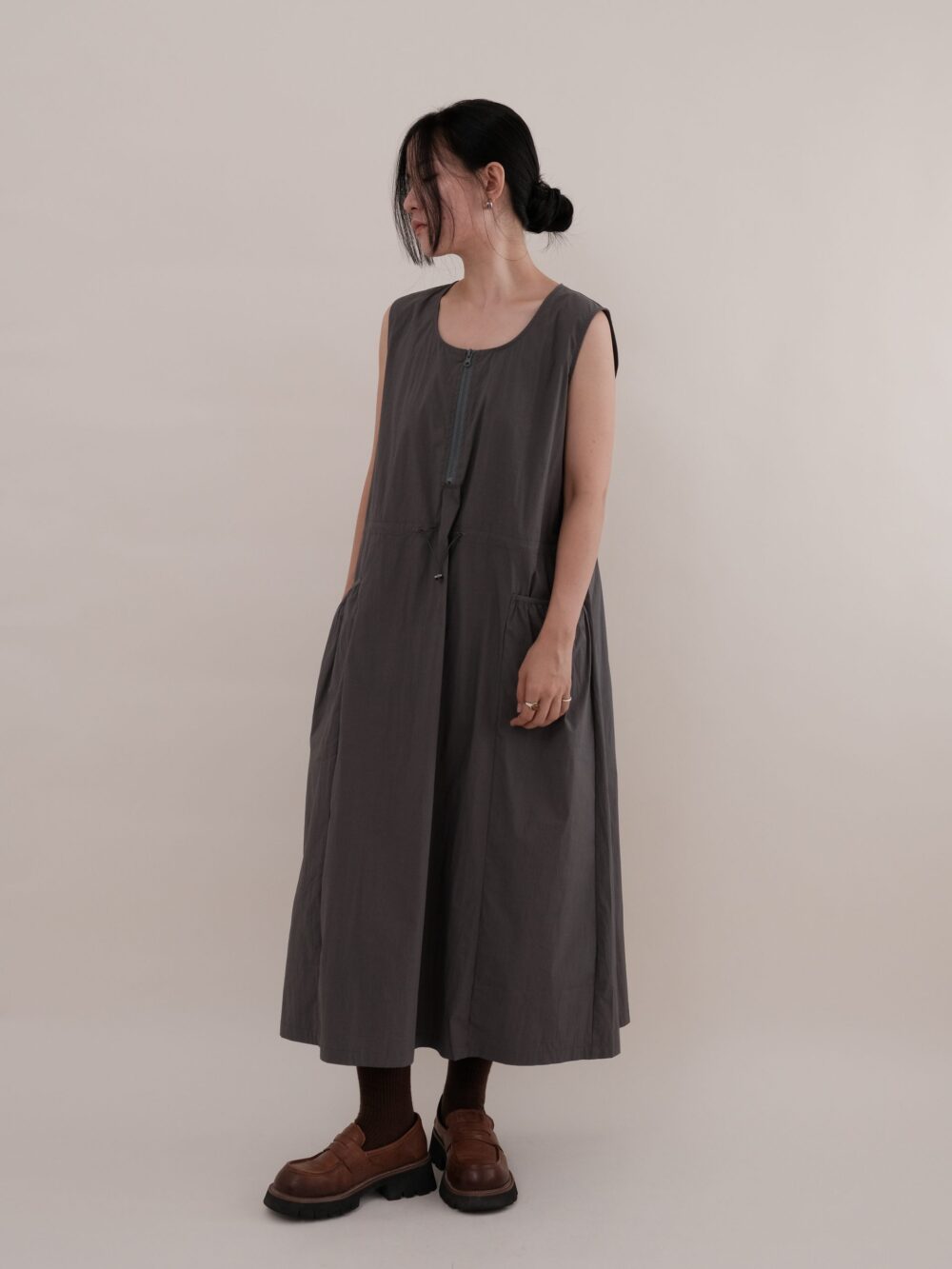 Dry-Easy Zipper Dress in Steel Grey