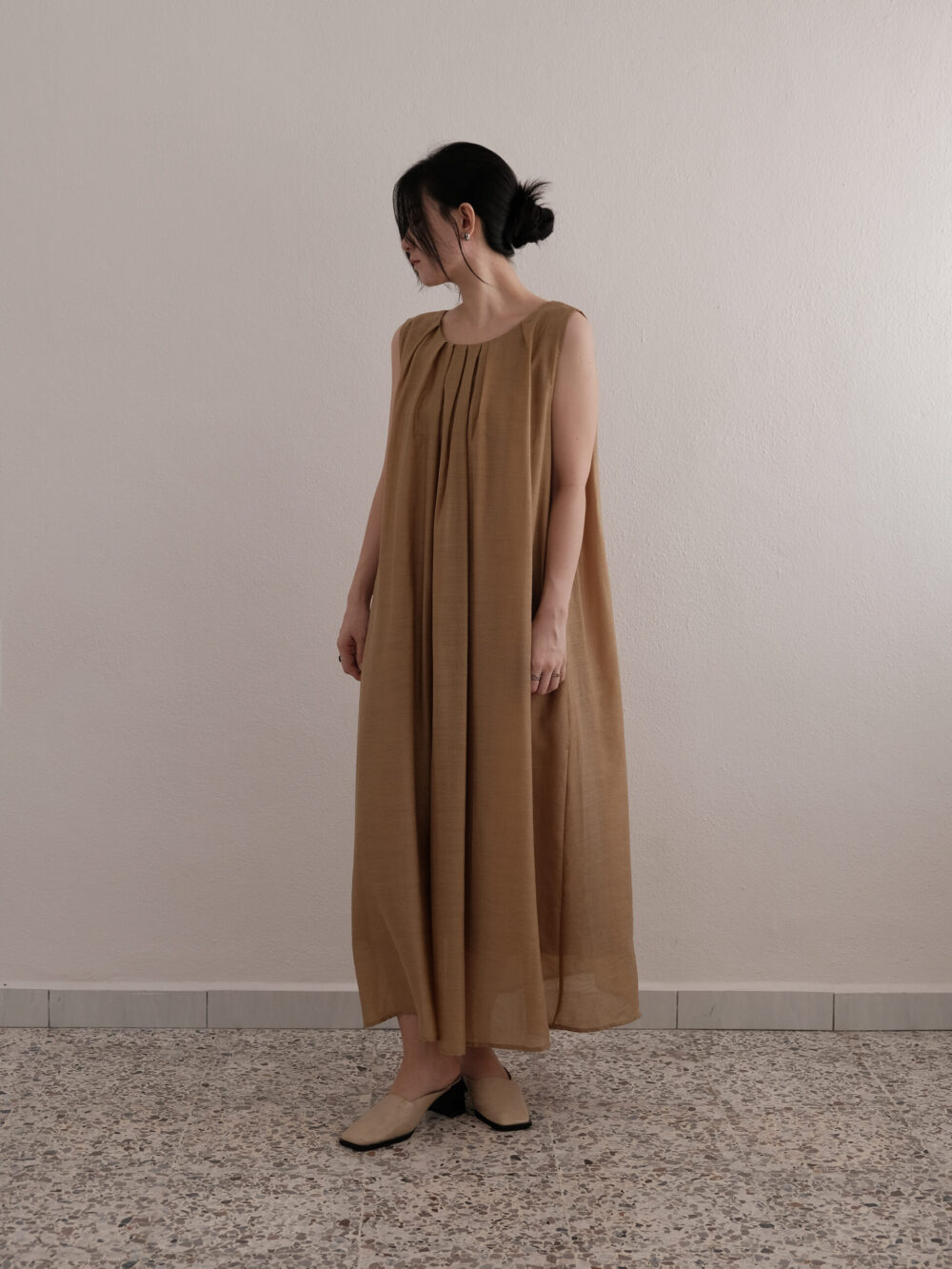 Tencel Pleated Sleeveless Dress - 图片 4