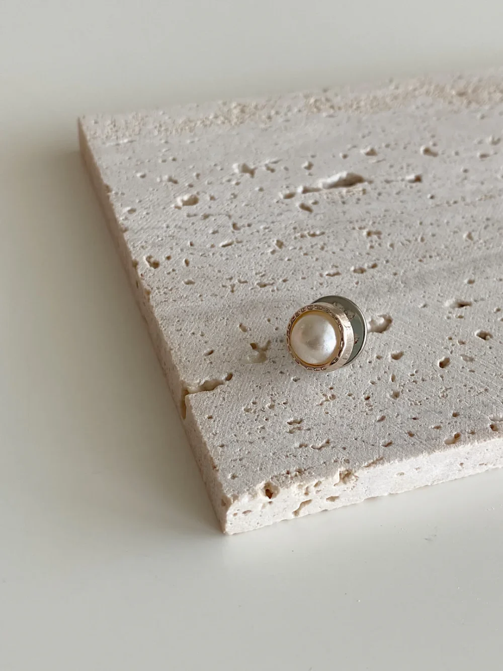Isha Pearl Brooch - Image 4