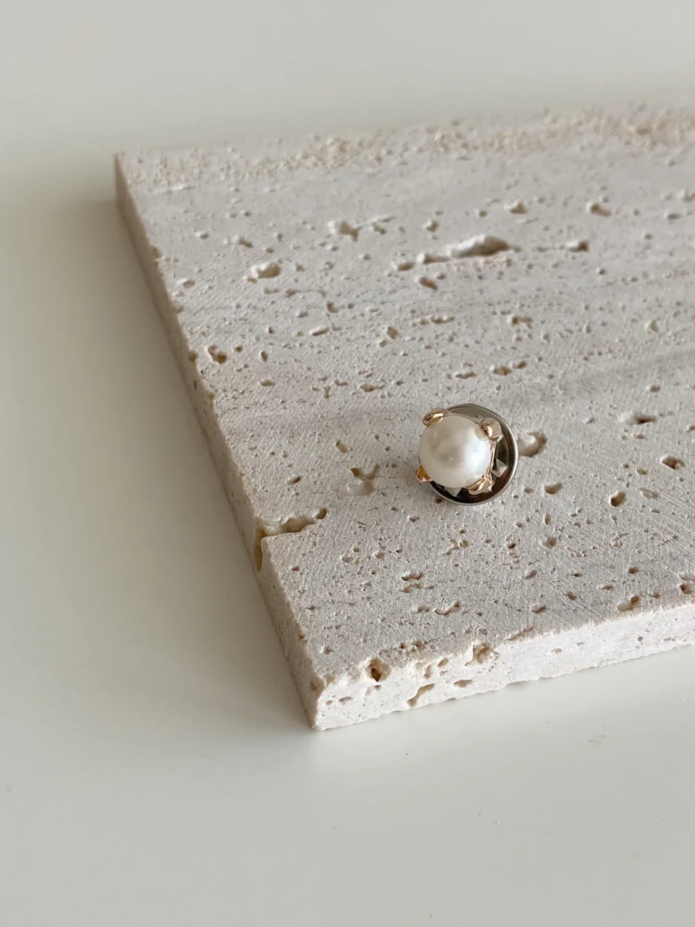 Isha Pearl Brooch - Image 2