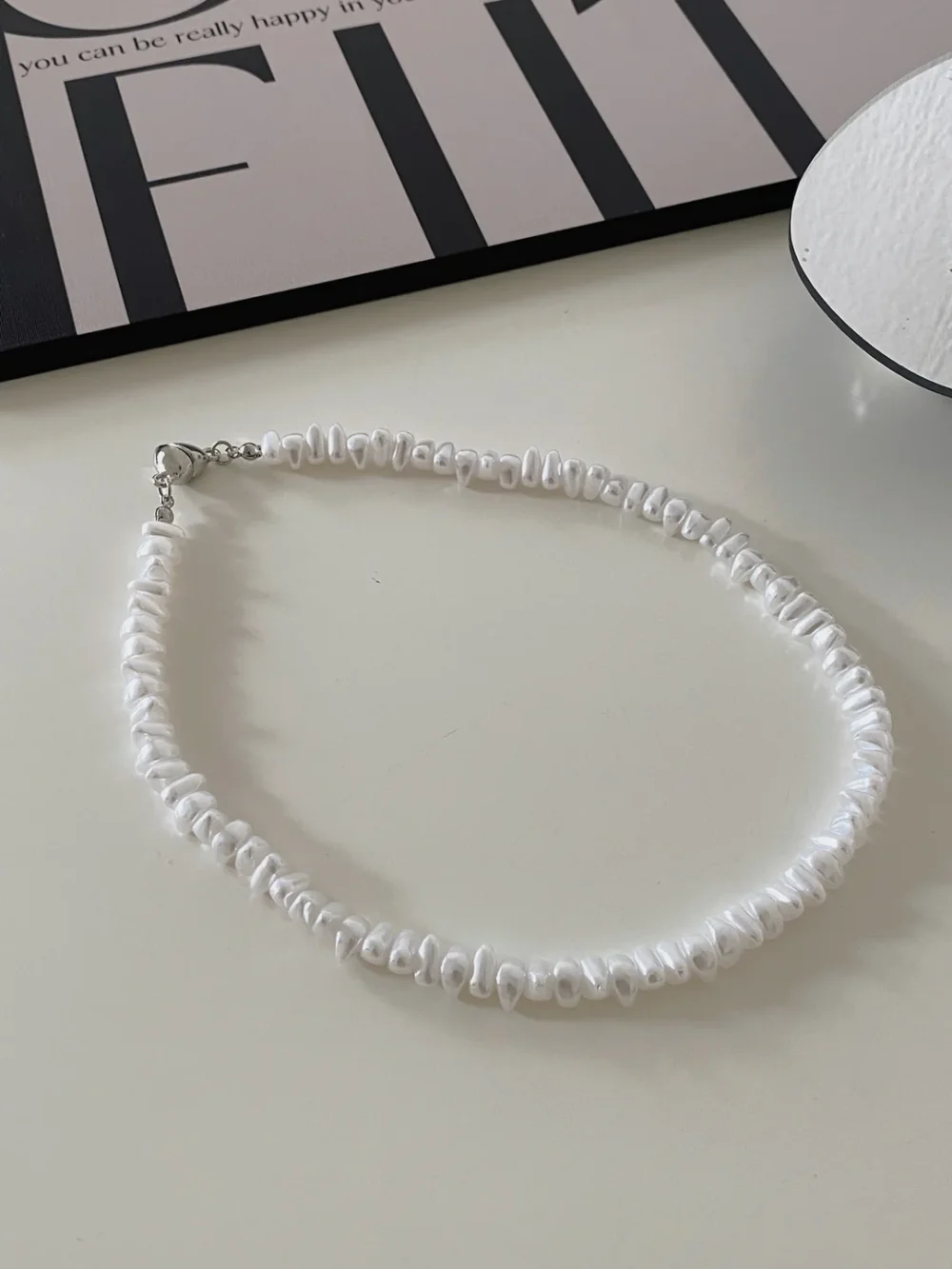 Baroque Magnetic Necklace